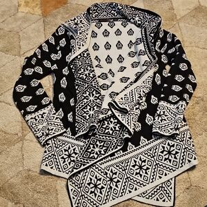 Ornate Black and White Geometric Cardigan Sweater